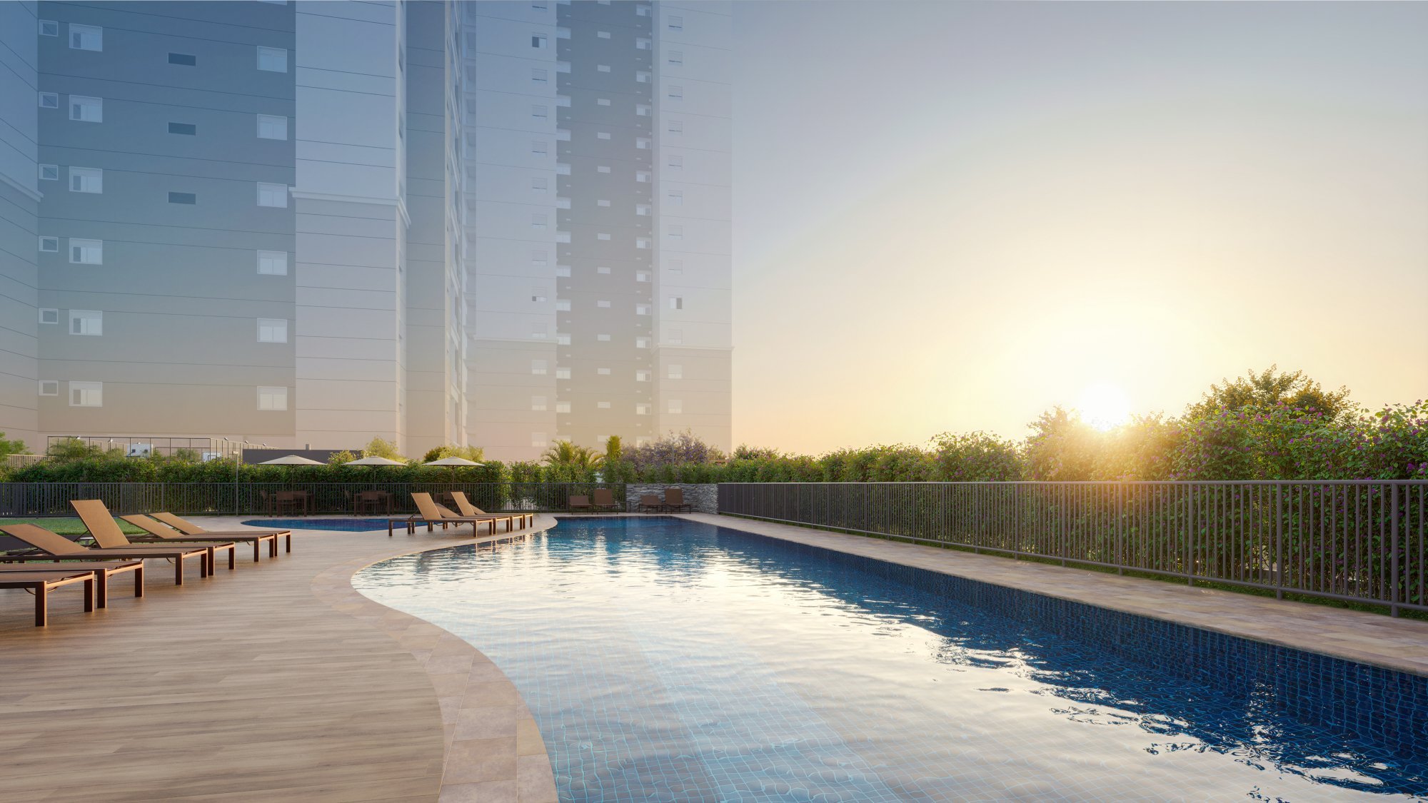 Piscina adulto ao pôr do sol